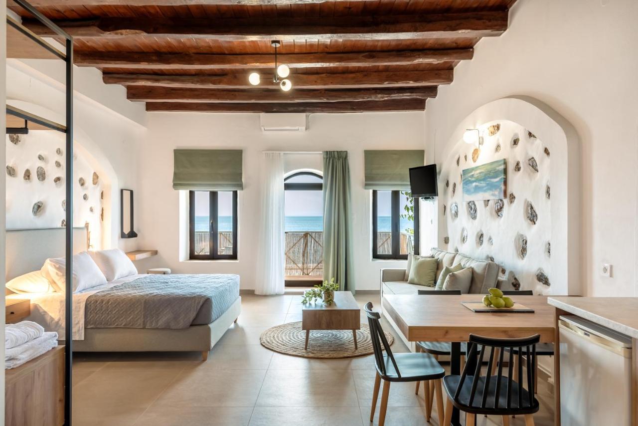 Superb Apartments Kriaras Sea View In Sfakia Khóra Sfakíon エクステリア 写真
