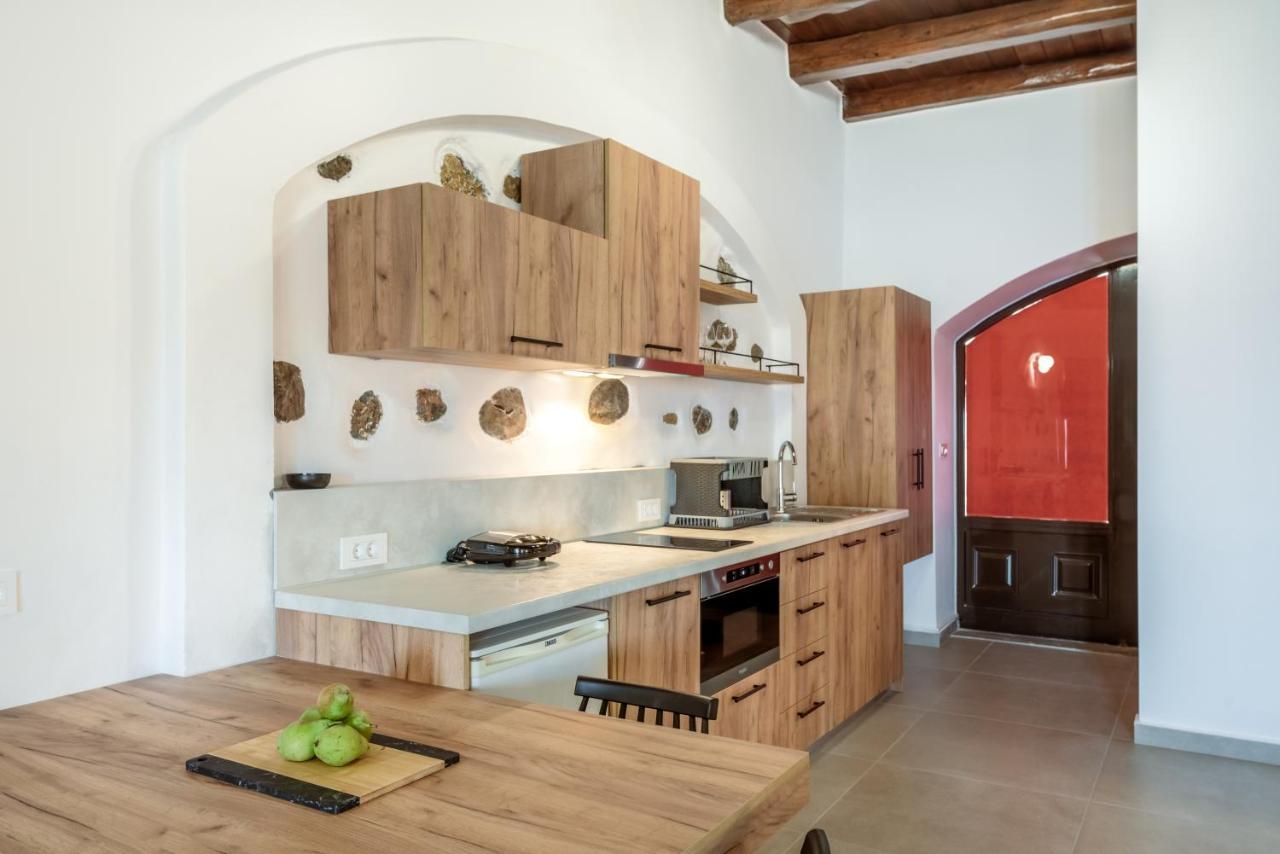 Superb Apartments Kriaras Sea View In Sfakia Khóra Sfakíon エクステリア 写真